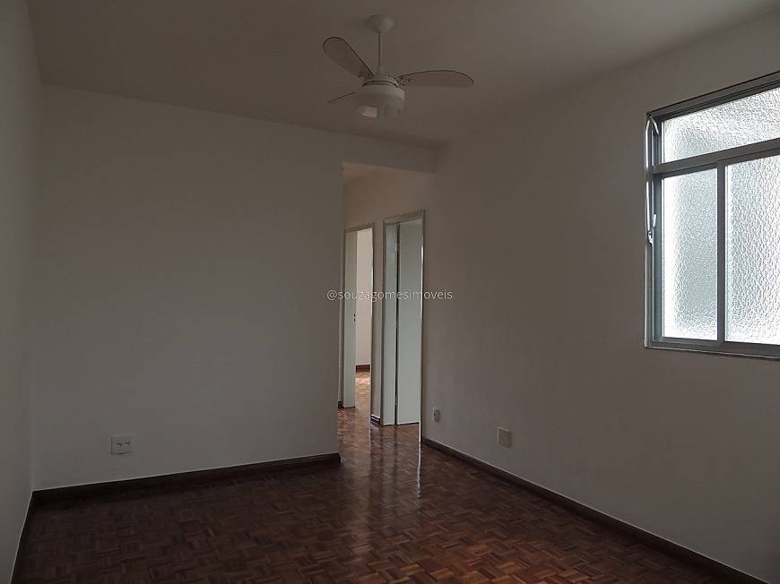 Foto 2 de Apartamento com 3 Quartos para alugar, 67m² em Paineiras, Juiz de Fora
