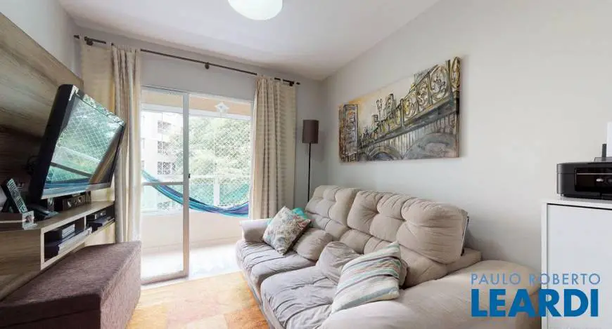Foto 3 de Apartamento com 3 Quartos à venda, 67m² em Panamby, São Paulo