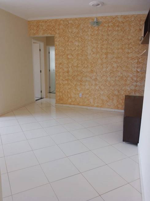 Foto 1 de Apartamento com 3 Quartos para alugar, 74m² em Parque Industrial, São José dos Campos