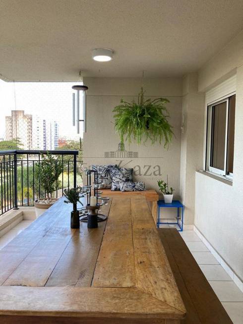 Foto 5 de Apartamento com 3 Quartos à venda, 143m² em Parque Residencial Aquarius, São José dos Campos