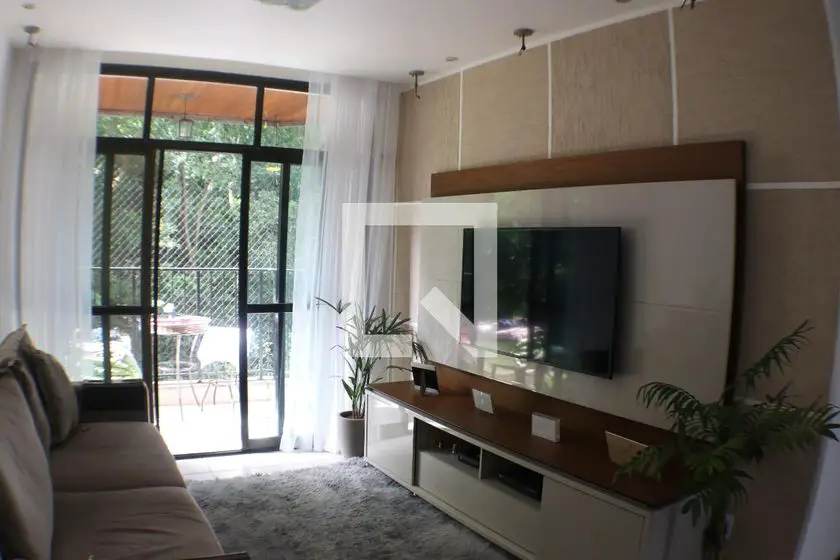 Foto 2 de Apartamento com 3 Quartos para alugar, 83m² em Pechincha, Rio de Janeiro