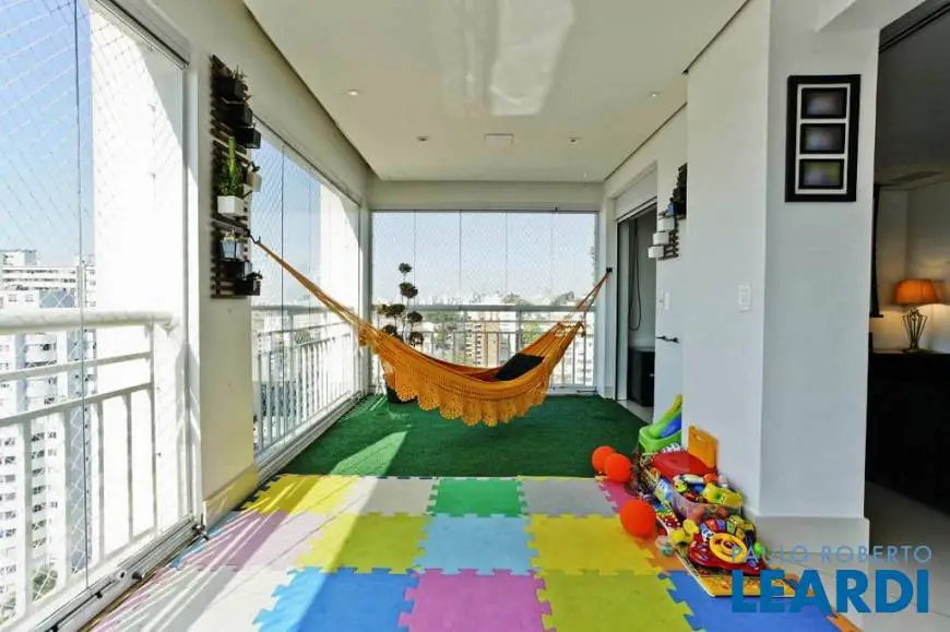 Foto 2 de Apartamento com 3 Quartos à venda, 201m² em Perdizes, São Paulo