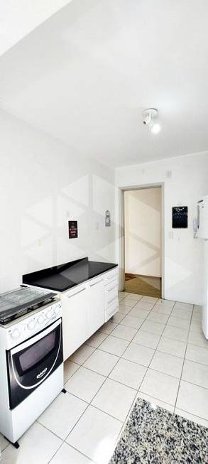 Foto 5 de Apartamento com 3 Quartos para alugar, 90m² em Petrópolis, Porto Alegre