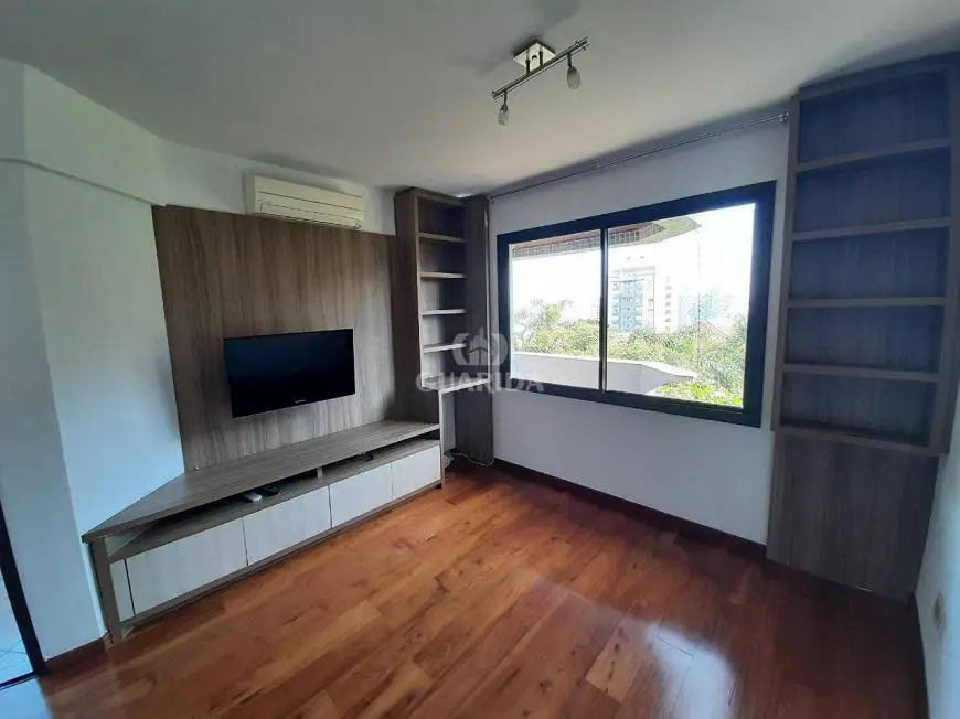Foto 4 de Apartamento com 3 Quartos para alugar, 114m² em Petrópolis, Porto Alegre