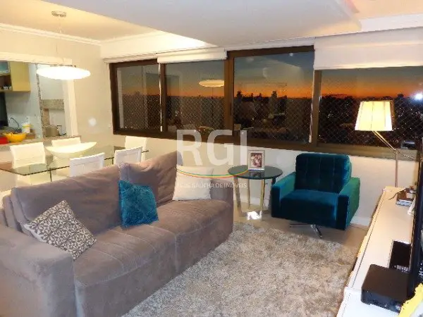 Foto 4 de Apartamento com 3 Quartos à venda, 99m² em Petrópolis, Porto Alegre