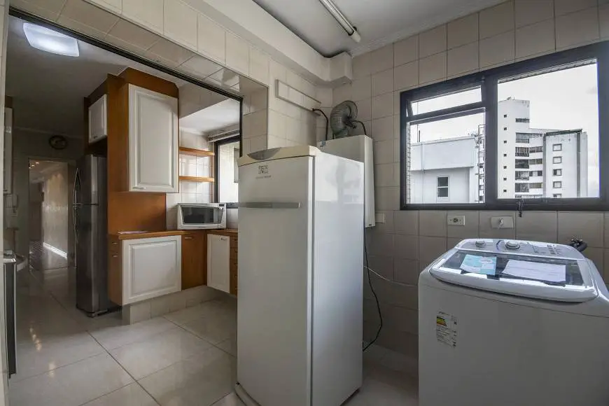 Foto 3 de Apartamento com 3 Quartos para alugar, 173m² em Pinheiros, São Paulo