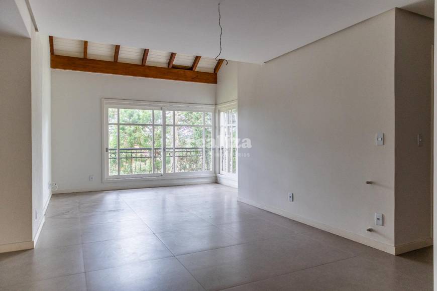 Foto 1 de Apartamento com 3 Quartos à venda, 201m² em Planalto, Gramado