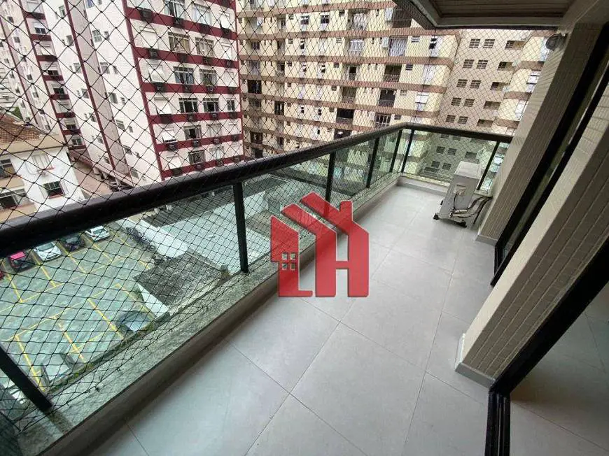 Foto 2 de Apartamento com 3 Quartos para alugar, 108m² em Pompeia, Santos