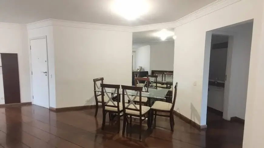 Foto 3 de Apartamento com 3 Quartos para alugar, 130m² em Pompeia, São Paulo
