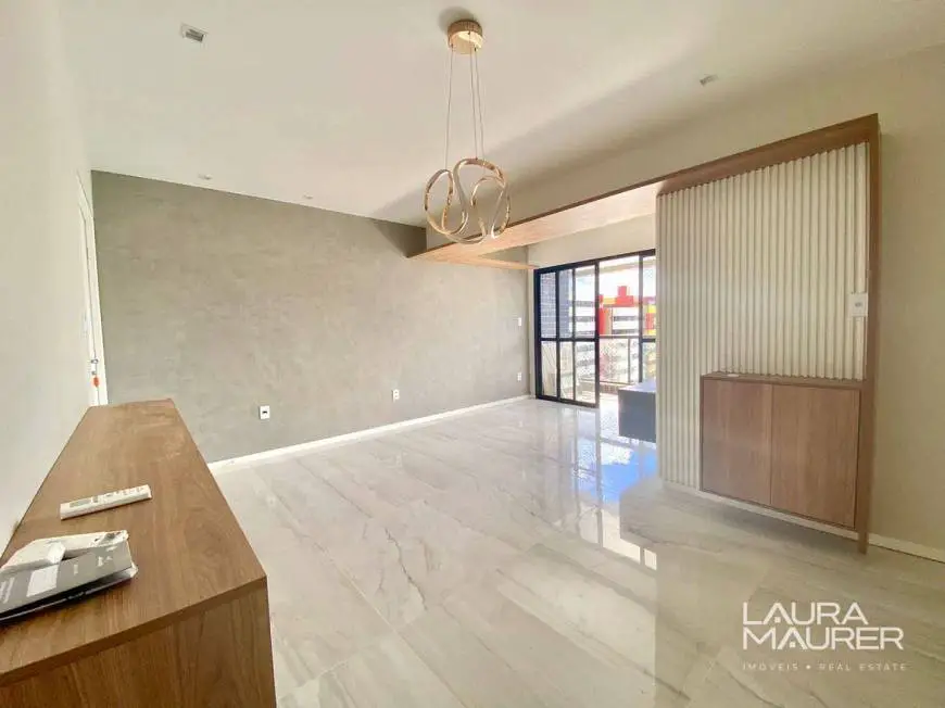 Foto 2 de Apartamento com 3 Quartos à venda, 114m² em Ponta Verde, Maceió