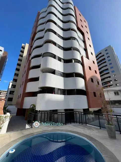 Foto 1 de Apartamento com 3 Quartos à venda, 126m² em Ponta Verde, Maceió