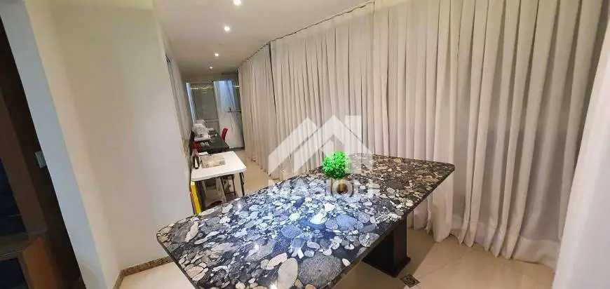 Foto 3 de Apartamento com 3 Quartos à venda, 138m² em Praia da Costa, Vila Velha