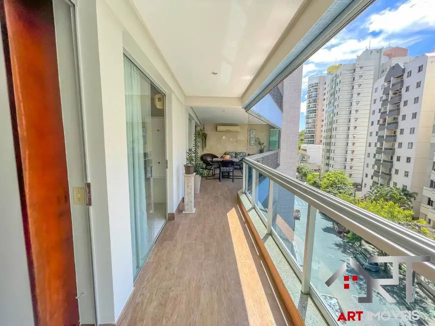 Foto 1 de Apartamento com 3 Quartos à venda, 170m² em Praia da Costa, Vila Velha