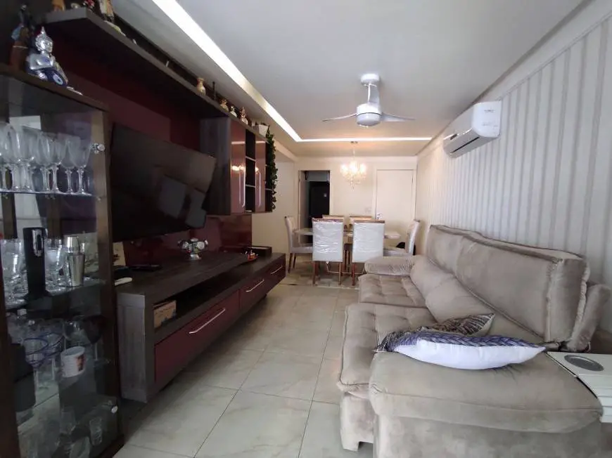 Foto 1 de Apartamento com 3 Quartos à venda, 176m² em Praia da Costa, Vila Velha