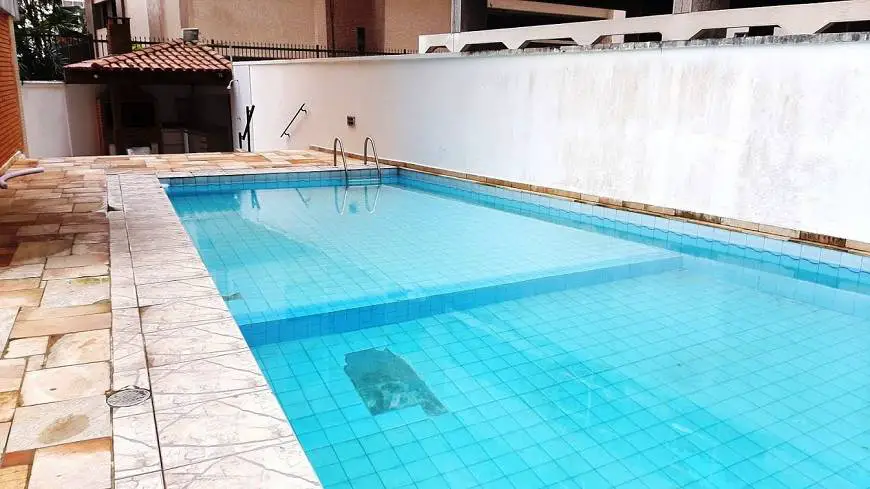 Foto 1 de Apartamento com 3 Quartos à venda, 200m² em Praia das Pitangueiras, Guarujá
