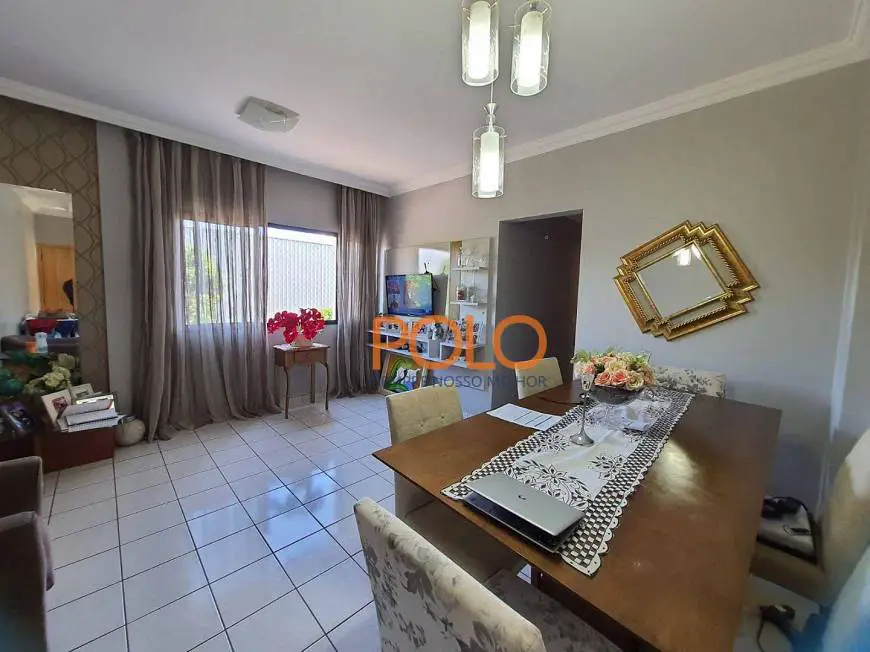 Foto 2 de Apartamento com 3 Quartos à venda, 70m² em Presidente Roosevelt, Uberlândia