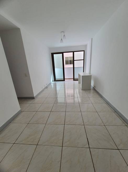 Foto 1 de Apartamento com 3 Quartos para alugar, 78m² em Recreio Dos Bandeirantes, Rio de Janeiro