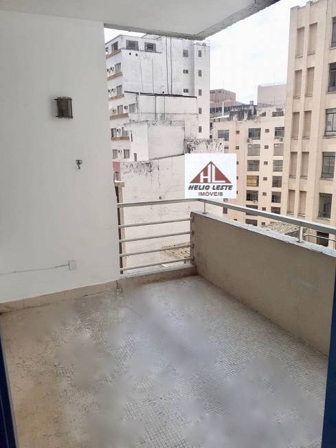 Foto 2 de Apartamento com 3 Quartos à venda, 200m² em República, São Paulo