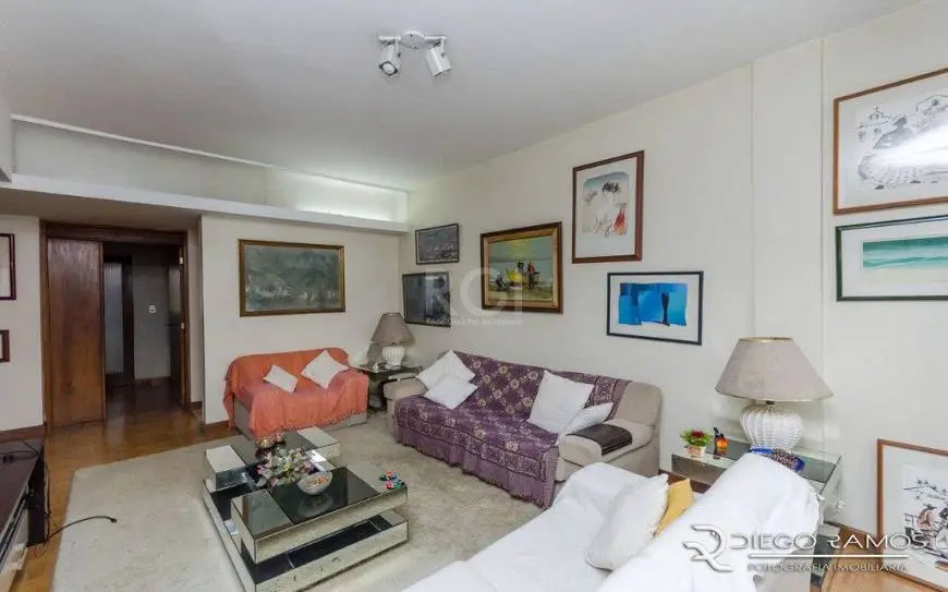 Foto 2 de Apartamento com 3 Quartos à venda, 171m² em Rio Branco, Porto Alegre