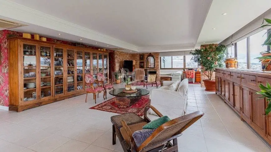 Foto 5 de Apartamento com 3 Quartos à venda, 244m² em Rio Branco, Porto Alegre