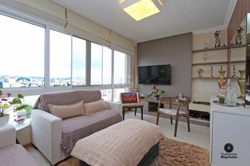 Foto 1 de Apartamento com 3 Quartos à venda, 81m² em Rio Branco, Porto Alegre