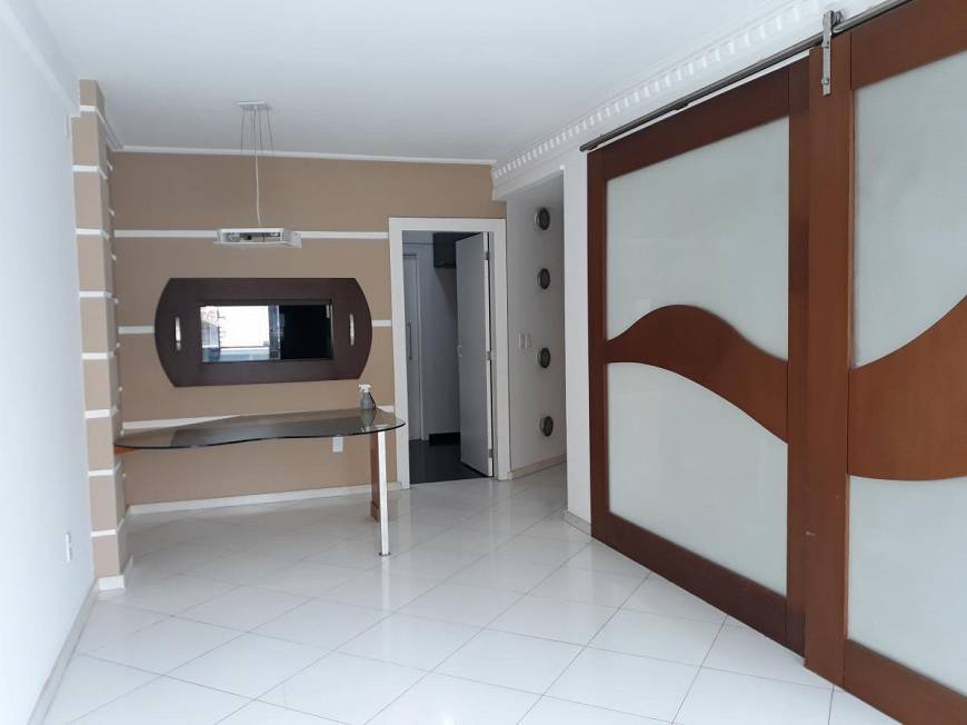 Foto 1 de Apartamento com 3 Quartos à venda, 160m² em Riviera Fluminense, Macaé