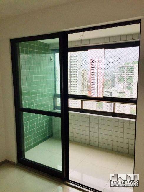 Foto 3 de Apartamento com 3 Quartos à venda, 72m² em Rosarinho, Recife