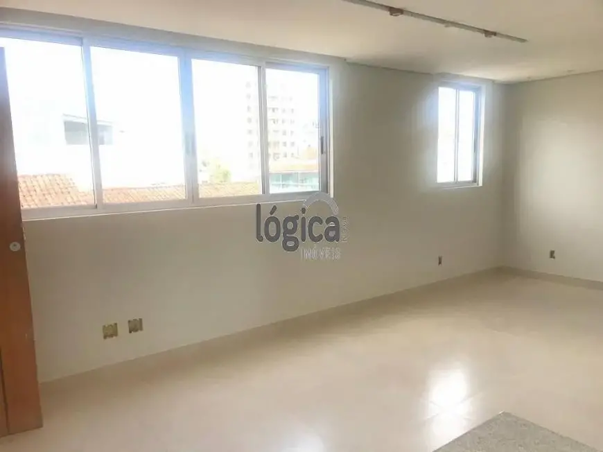 Foto 3 de Apartamento com 3 Quartos à venda, 150m² em Sagrada Família, Belo Horizonte