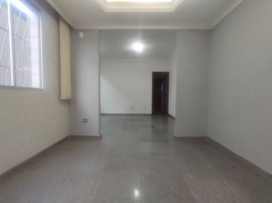 Foto 2 de Apartamento com 3 Quartos à venda, 90m² em Sagrada Família, Belo Horizonte