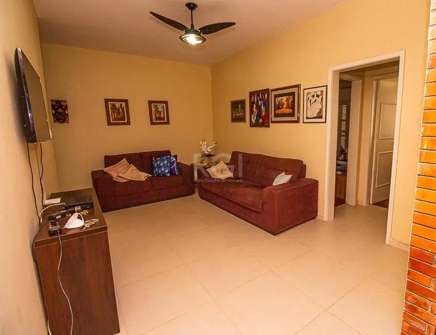 Foto 2 de Apartamento com 3 Quartos à venda, 102m² em Santa Cecília, Porto Alegre