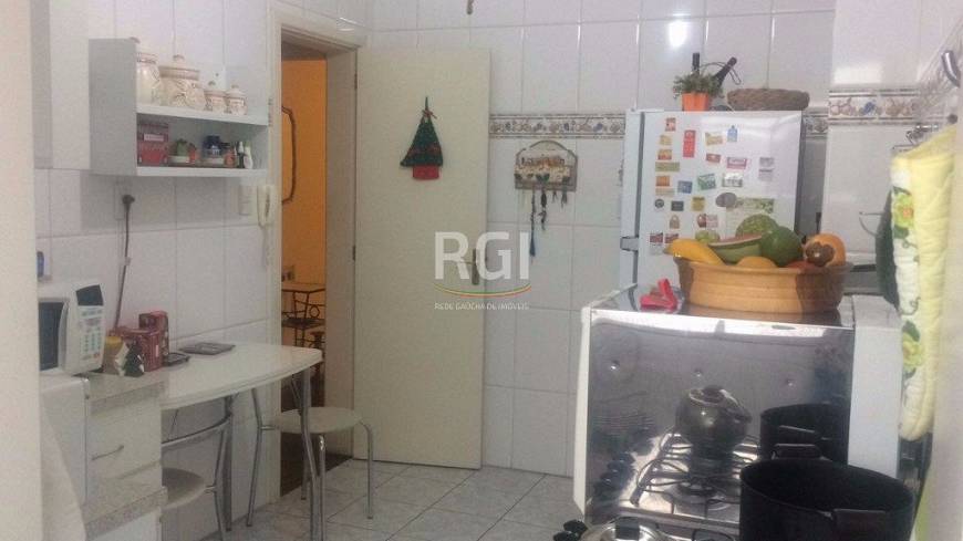 Foto 4 de Apartamento com 3 Quartos à venda, 115m² em Santa Cecília, Porto Alegre