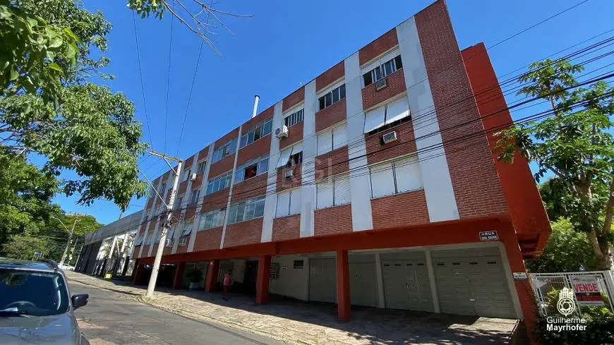 Foto 1 de Apartamento com 3 Quartos à venda, 100m² em Santa Cecília, Porto Alegre