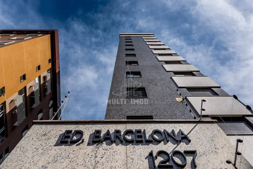 Foto 1 de Apartamento com 3 Quartos à venda, 134m² em Santa Cecília, Porto Alegre