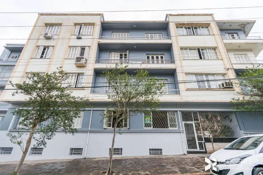 Foto 1 de Apartamento com 3 Quartos à venda, 99m² em Santa Cecília, Porto Alegre