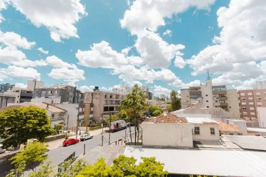 Foto 2 de Apartamento com 3 Quartos à venda, 99m² em Santa Cecília, Porto Alegre