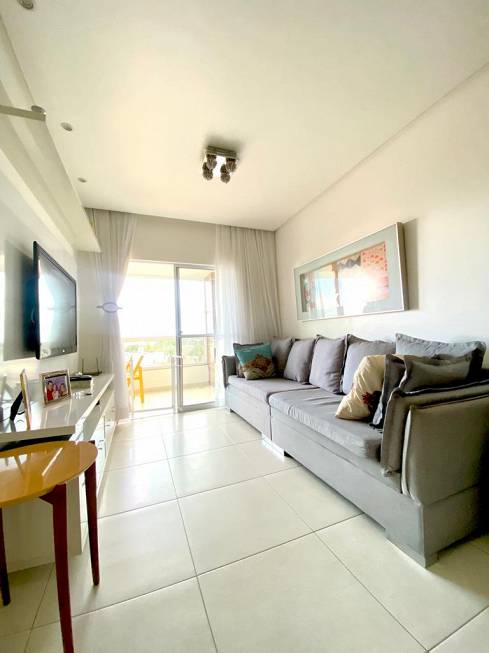 Foto 3 de Apartamento com 3 Quartos à venda, 90m² em Santa Mônica, Feira de Santana