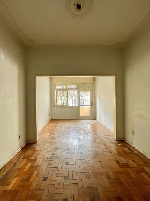 Foto 1 de Apartamento com 3 Quartos à venda, 105m² em Santana, Porto Alegre