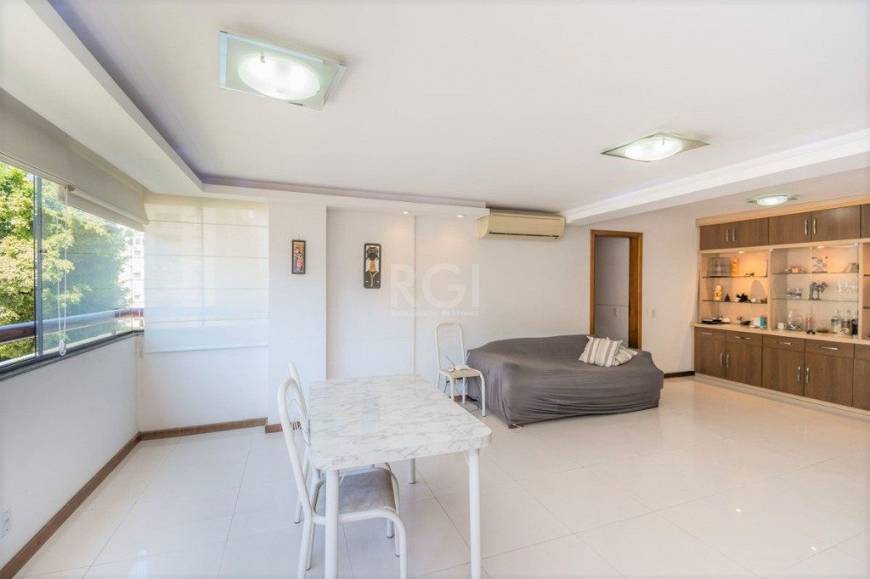 Foto 5 de Apartamento com 3 Quartos à venda, 121m² em Santana, Porto Alegre