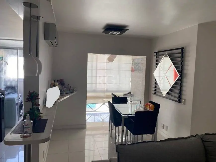 Foto 2 de Apartamento com 3 Quartos à venda, 79m² em Santana, Porto Alegre