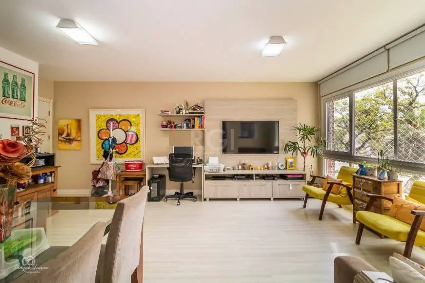 Foto 3 de Apartamento com 3 Quartos à venda, 86m² em Santana, Porto Alegre