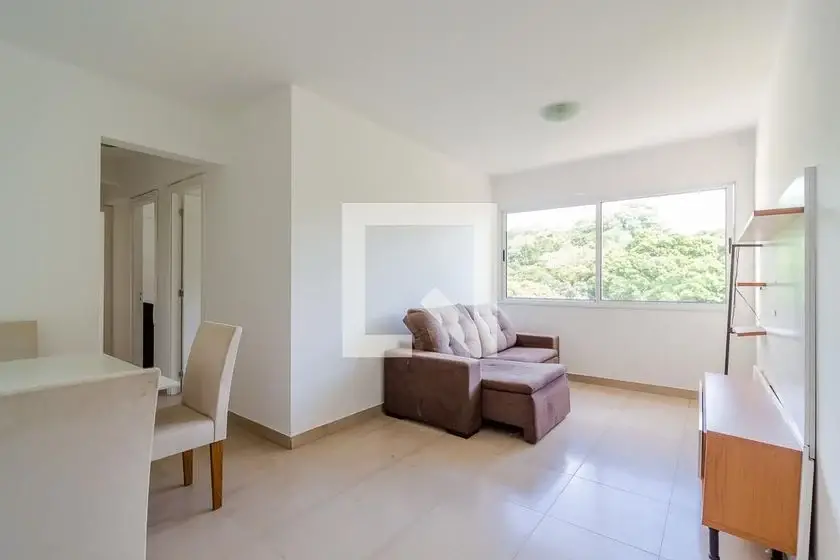 Foto 1 de Apartamento com 3 Quartos para alugar, 65m² em Santo Antônio, Porto Alegre
