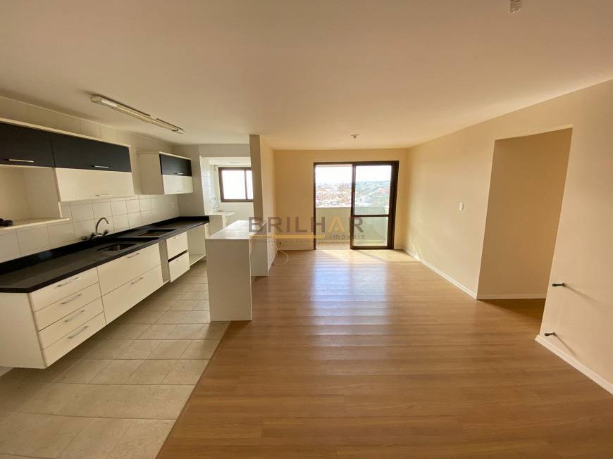 Foto 3 de Apartamento com 3 Quartos à venda, 103m² em Sanvitto, Caxias do Sul