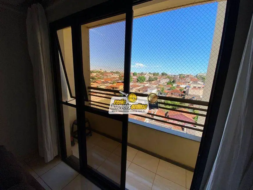 Foto 3 de Apartamento com 3 Quartos à venda, 96m² em São Benedito, Uberaba