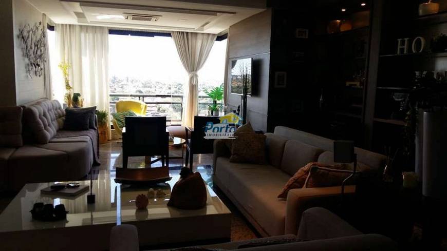 Foto 3 de Apartamento com 3 Quartos para alugar, 250m² em São Cristóvão, Teresina