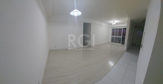Foto 3 de Apartamento com 3 Quartos à venda, 57m² em São Geraldo, Porto Alegre