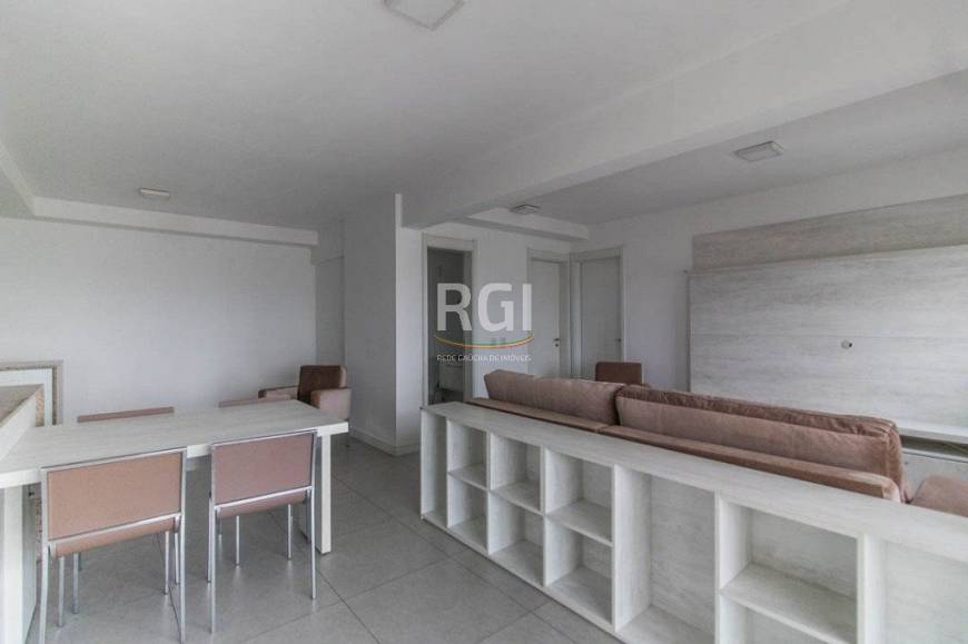 Foto 3 de Apartamento com 3 Quartos à venda, 82m² em São Geraldo, Porto Alegre