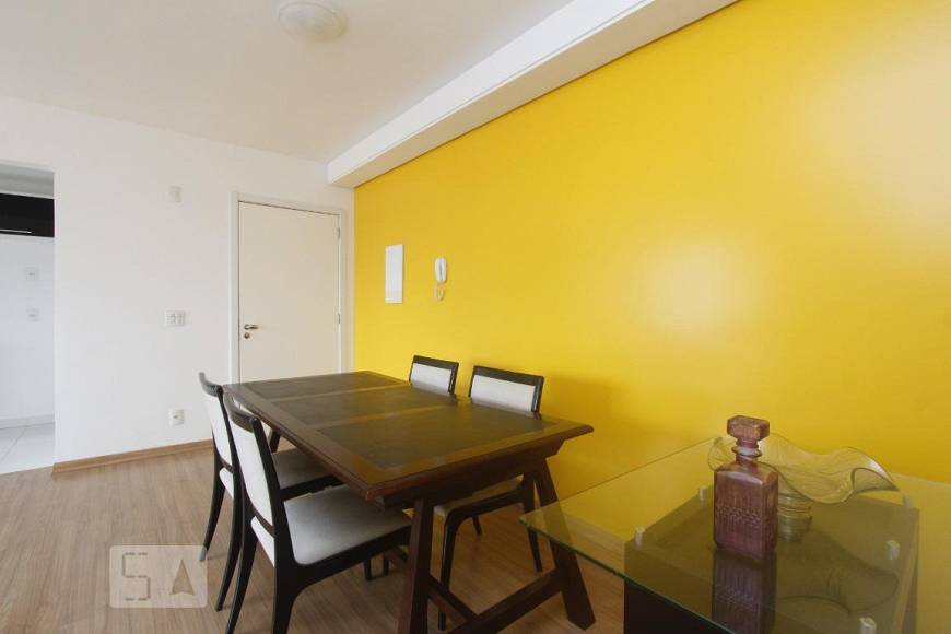 Foto 3 de Apartamento com 3 Quartos para alugar, 80m² em São João, Porto Alegre