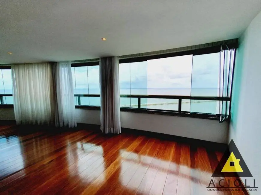 Foto 2 de Apartamento com 3 Quartos para alugar, 247m² em São José, Recife
