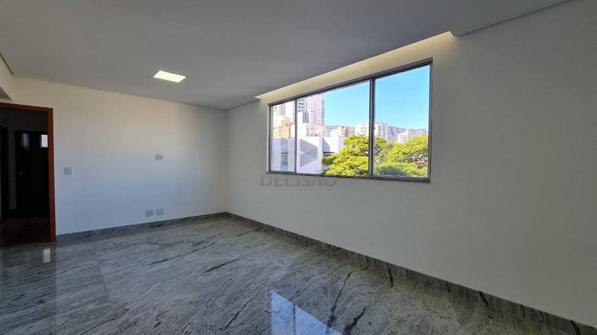 Foto 1 de Apartamento com 3 Quartos à venda, 106m² em Serra, Belo Horizonte