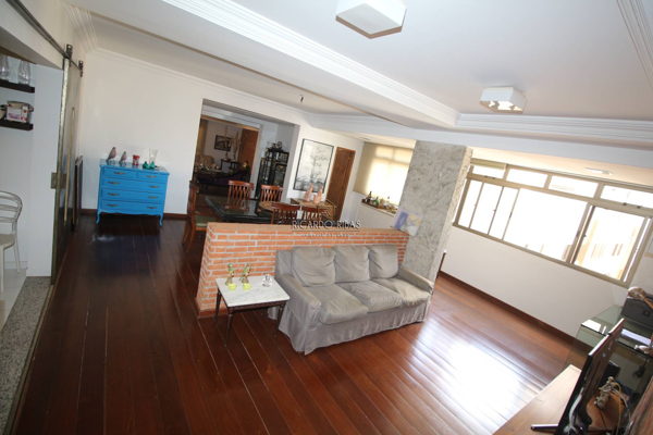 Foto 1 de Apartamento com 3 Quartos à venda, 239m² em Setor Bueno, Goiânia